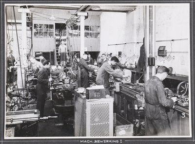 222990 Interieur van de N.V. Snelwegerfabriek “Utrecht”, W.C. Olland (Dorpsstraat 78-80) te De Bilt: ...